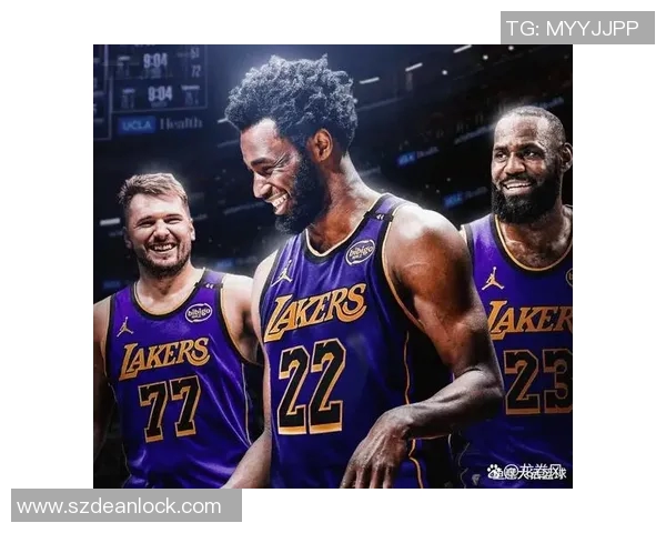 湖人队与骑士队激烈对抗赛引发球迷热议精彩瞬间回顾