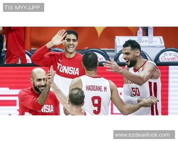 男篮世界杯精彩对决波兰队全力以赴争夺胜利的激烈战斗