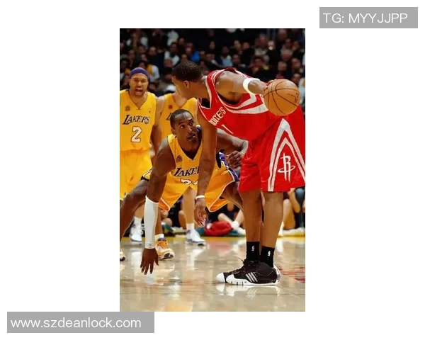 乔丹与诺维茨基的传奇对决：篮球历史上的巅峰时刻与荣耀之路